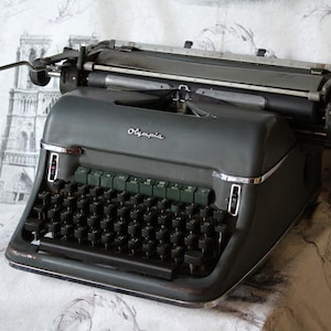 QZERTY タイプライター olivetti lettera 32、ヴィンテージ