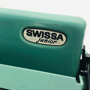 Rare Typewriter Swissa Junior, Vintage typewriter Swissa, Old typewriter Swissa, QWERTZ typewriter, Aug. Birchmeier & Son in Murgenthal image 8