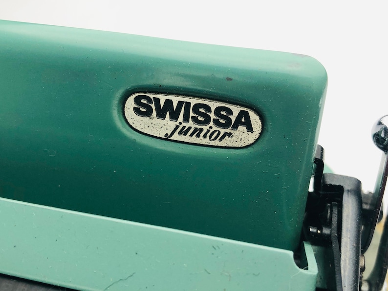 Rare Typewriter Swissa Junior, Vintage typewriter Swissa, Old typewriter Swissa, QWERTZ typewriter, Aug. Birchmeier & Son in Murgenthal image 8