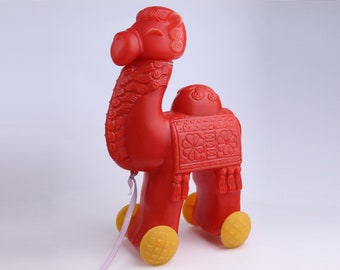 Jouet Vintage Caniche Blanc Sur Roulettes Années 1950/60 - Plastique, à Tirer, Pour 5-7 Ans