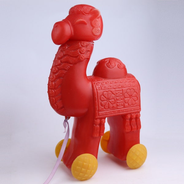 29 cm very rare soviet plastic toy camel on the wheels, vintage rolling toy, russian goof doll, USSR russia toy, kamel dromedar doll