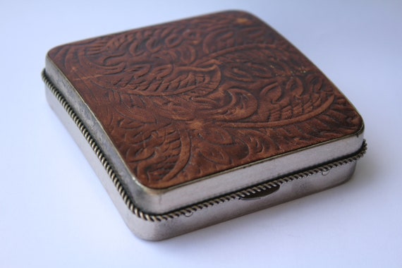 Vintage Leather Cigarette Case. Vintage Cigarette