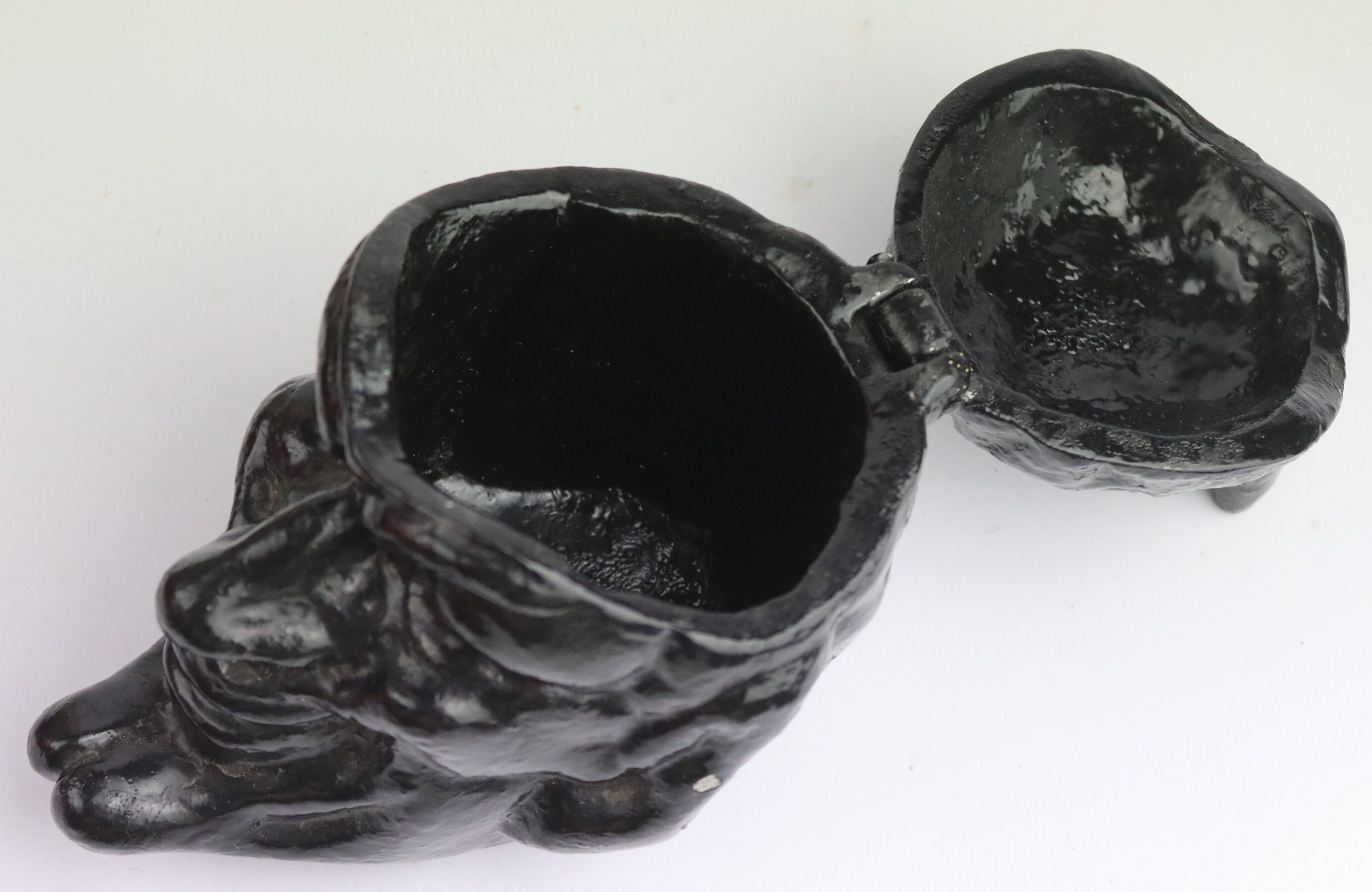 悪魔の顔 彫刻 金属製 カップ付き　アンティーク　ヴィンテージ 灰皿 悪魔の顔 彫刻 金属製 カップ付き アンティーク ヴィンテージ 灰皿