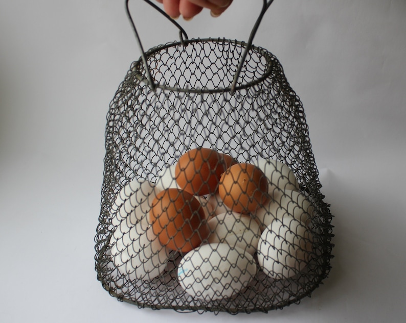 Picnic basket fish bag avoska vintage basket wire storage basket shopping bag market basket egg bag Rare small Soviet metal avoska