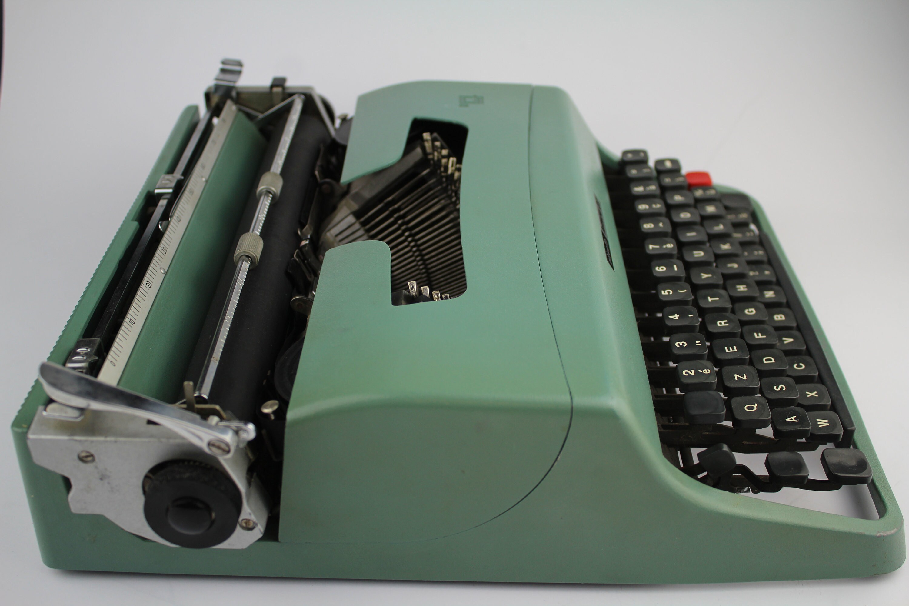 olivetti lettera 32 タイプライター Olivetti Lettera 32 Matte Black Vintage, Manual Typewriter
