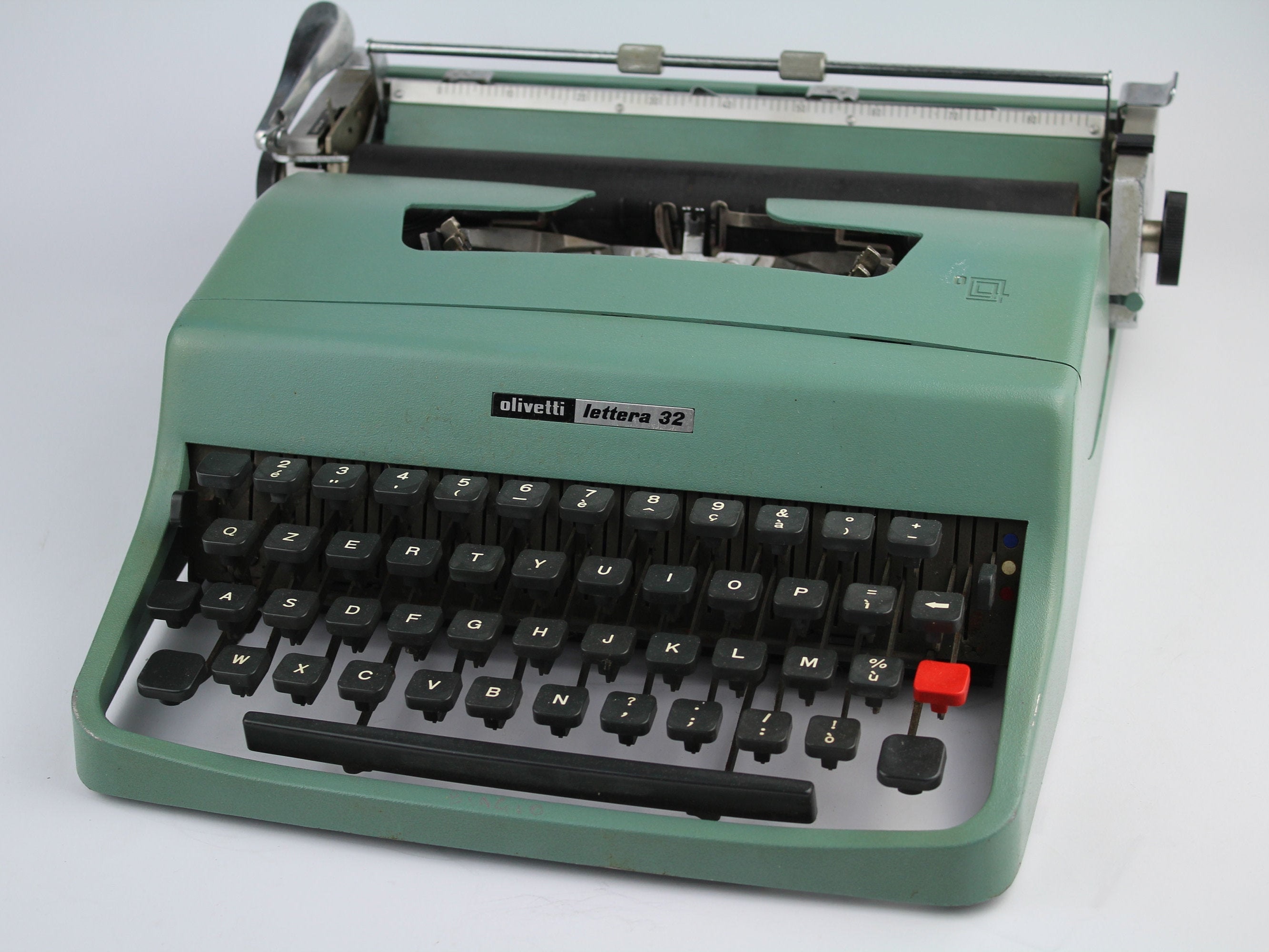 QZERTY Máquina de escribir olivetti lettera 32, Máquina de