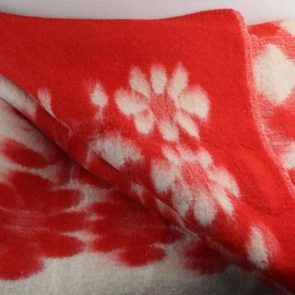 140x100 cm Soviet wool blanket, baby ussr coverlet, vintage heavy covering, woolen coverlid, winter wrap on coat,plaid blanket