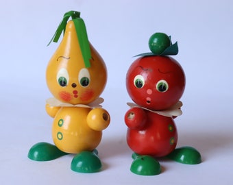 10 cm Duett von lustigem hellem Weinleseholzspielzeug Cipollino und Senor Tomate, vintage umweltfreundliches Spielzeug, russisches Spielzeug, Udssrspielzeug, Puppenholzspielzeug