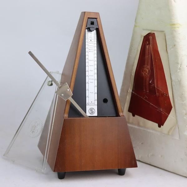 New Vintage metronome GDR, DDR metronome, Wooden mechanical wind-up metronome, chime Musician tool , Metronome GDR,gift idea