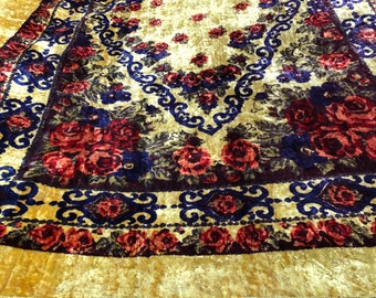 Big plush tablecloth, vintage tablecloth, rustic carpet, Vintage floral Tablecloth, Table cover, Bedspread, velvet cover, Plush carpet