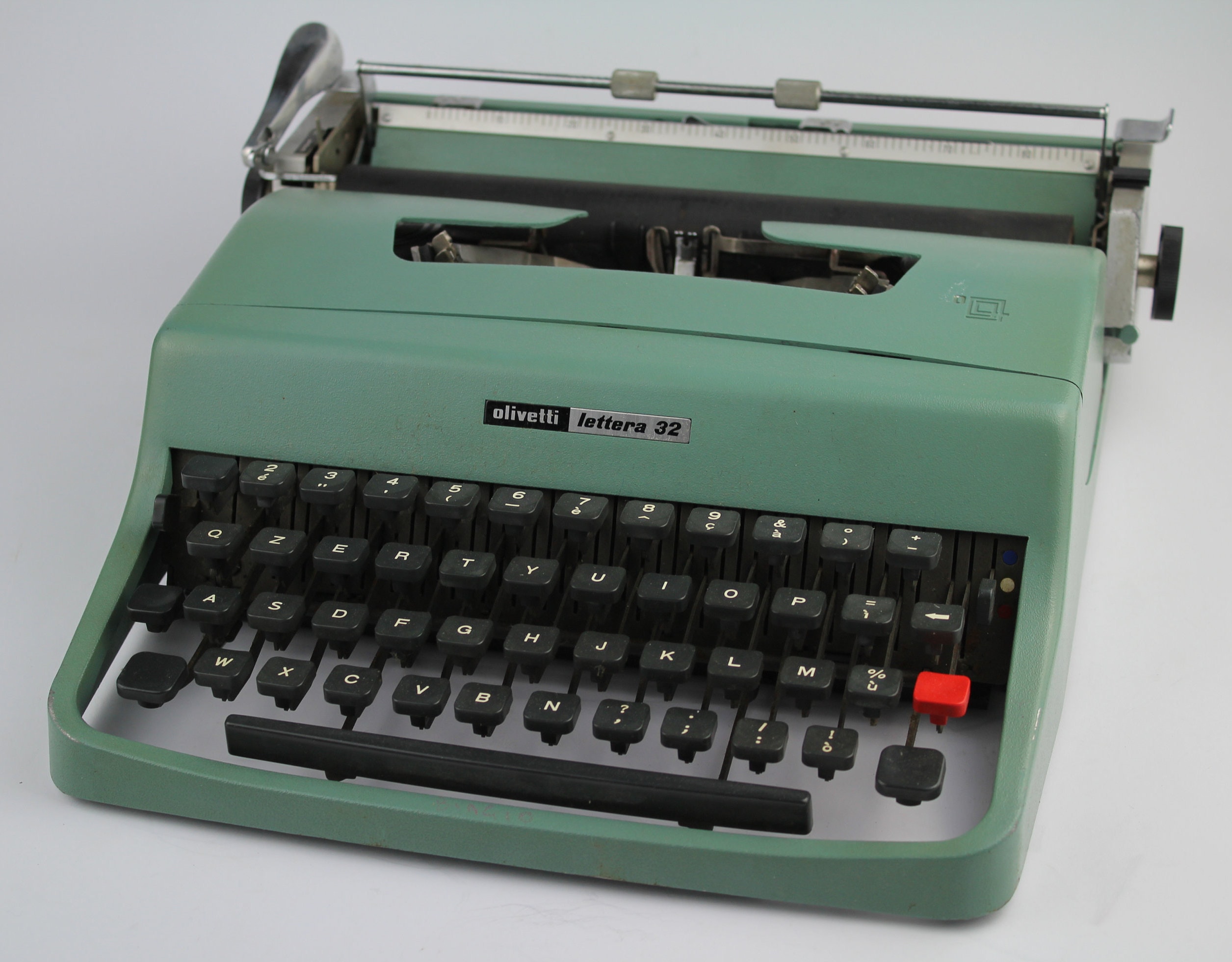 QZERTY Typewriter Olivetti Lettera 32 Vintage Typewriter - Etsy