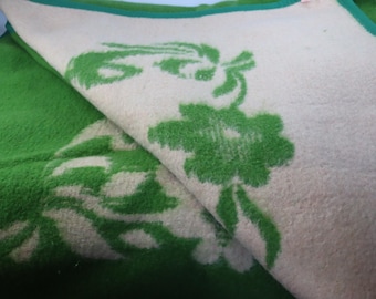 210x180 cm Large Vintage wool blanket, ussr coverlet, vintage heavy covering, retro soviet woolen coverlid, winter wrap, blanket on coat