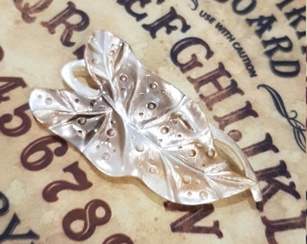 Amazing vintage "Elven leaf" Pearl brooch / / Amazing big vintage mother of Pearl brooch "Elfic Leaf"