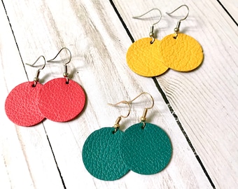 Simple Dot Leather Earrings, Circle Leather Earrings, Petite Earrings, Leather Circle Earrings, Small Leather Earrings 100+ COLORS!