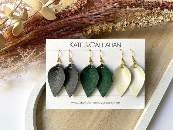 Small leather earrings discount