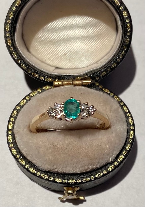 Vintage Emerald and Diamond Ring
