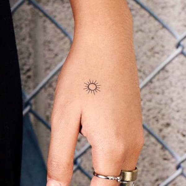 Simple Sun Fake Tatouage temporaire