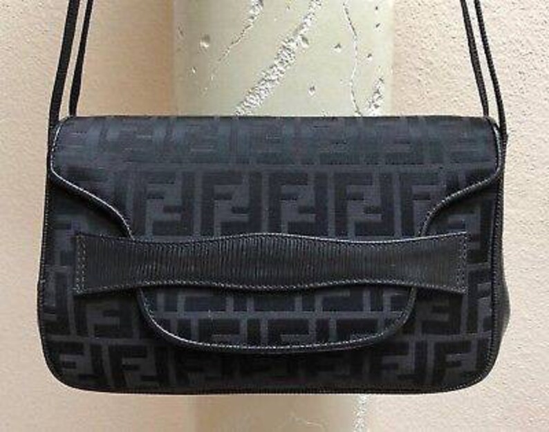 fendi purse black