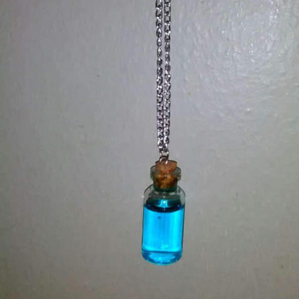 Alice in Wonderland "Drink Me" Miniature Bottle Necklace