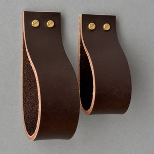 Dunkelbrauner Schrankknauf / Lade Maxi #4 Dunkelbraun / große Schubladengriffe aus Leder, Möbelgriffe, Schrankknäufe