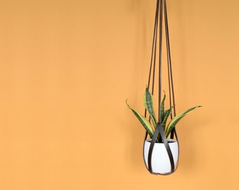 Dark Brown Leather Hanging Planter: Indoor Plant Hanger