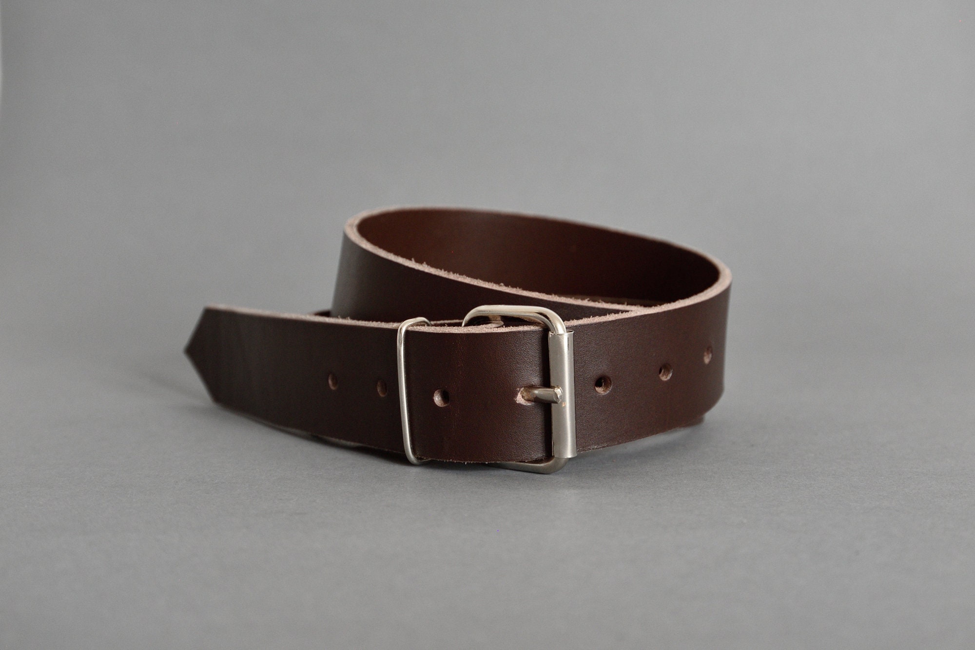 Dark Brown Leather Belt: Handmade Unisex Cowhide Belt  display picture 2