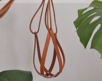 Light Brown Leather Hanging Planter / Lade #2 / Monstera Cognac Plant Hanger