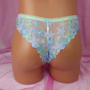 Herren Spitze String: Florale Sissy Panty