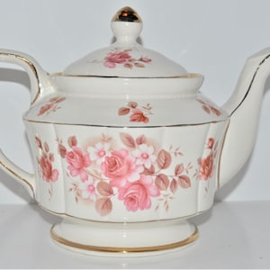 Vintage Arthur Wood Hampton Teapot With Pink Roses And Gold Trim - Made In England