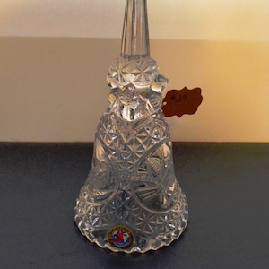 Vintage Echt Bleikristall Bell from &quot;The Byrde Crystal Collection&quot; by HOFBAUER 24% PbO Lead Crystal Hand Cut #1378 ~ Made in Germany ~ 7&quot;