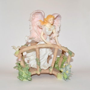 Seraphim Angel Classics Caroline &quot;Garden Song&quot; #81501 Roman Inc 1998 (5 over rose mark) HTF