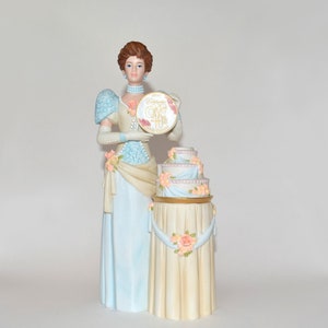 Avon Presidents Club Mrs Albee Figurine - Lady Celebrates 40th Anniversary