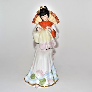 1986 Hand Painted Asian Woman With Baby Porcelain Bisque Figurine #1646A