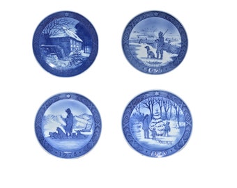Royal Copenhagen Denmark Christmas Collection Plate 1976 to 1979  Artist Kai Lange and Sven Vestergaard