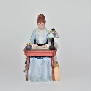 Avon 1985 Presidents Club Albee Award Mrs Albee Porcelain Figurine - Lady at Desk