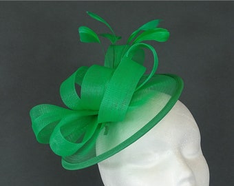 Green Crinoline Disc Fascinator, Lightweight Fascinator, Race Day, Formal Event, Feather Fascinator, Headpiece, Special Occasion, Wedding