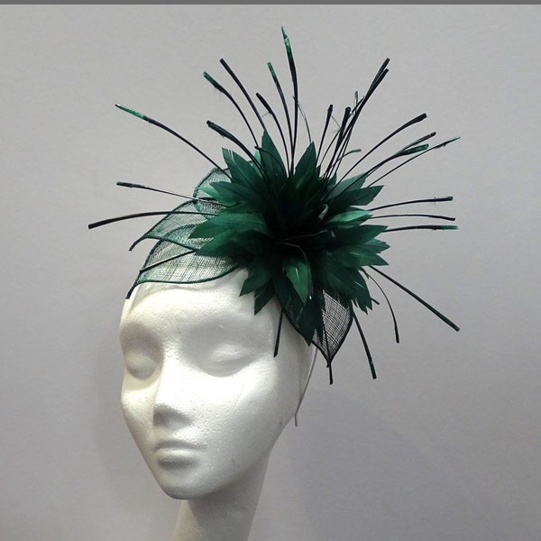 Dramatic Emerald Green Fascinator Headpiece for Races Ladies Day Derby Wedding