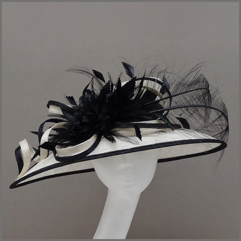 Black and ivory special occasion hat for Derby Day, weddings, Royal Ascot, ladies day. zdjęcie 1