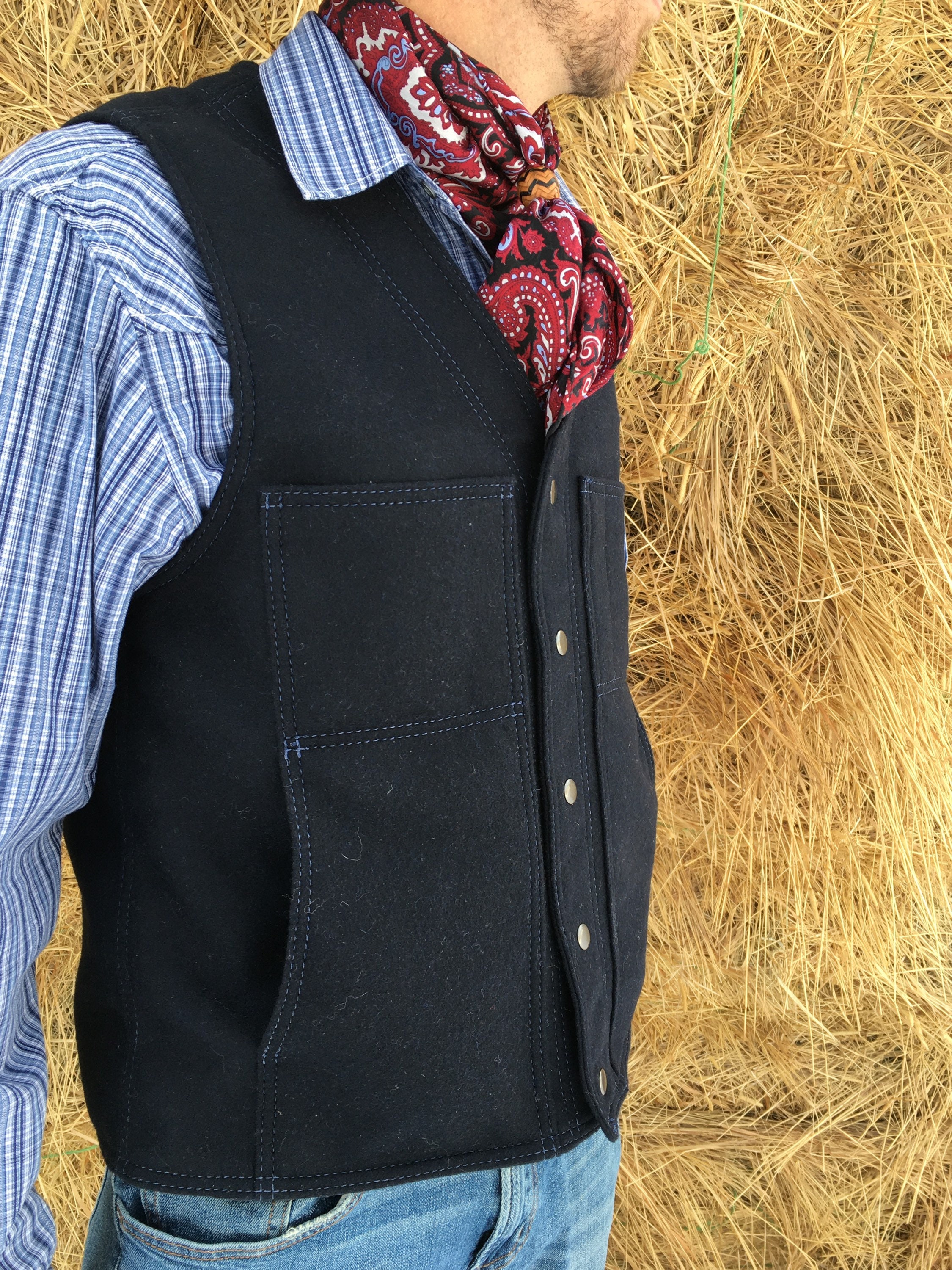 bow.a WOOL VEST ネイビー