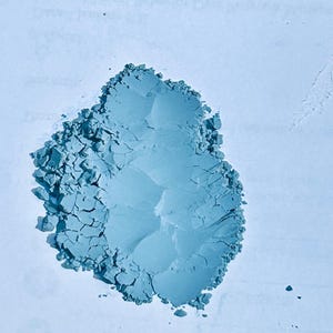 BLUE     Photochromic   UV (Solar) activated multipurpose color change pigment