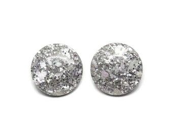 VINTAGE 1950’s Silver and White Confetti Lucite Button Clip Earrings