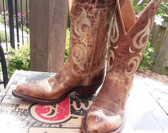 Justin Bent Rail Leather Women Western Boot..  Size 6... Excellent condition..