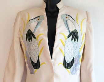 veste de soirée couture vintage en soie écrue avec oiseau brodé et imprimé à la main