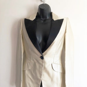 Alexander McQueen mid 2000s ecru silk jacket with black lapels, button, and lining
