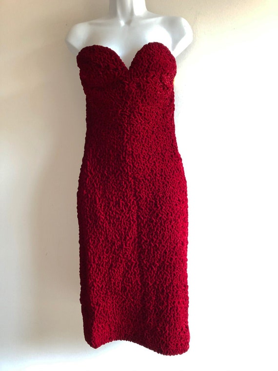 red velvet strapless dress