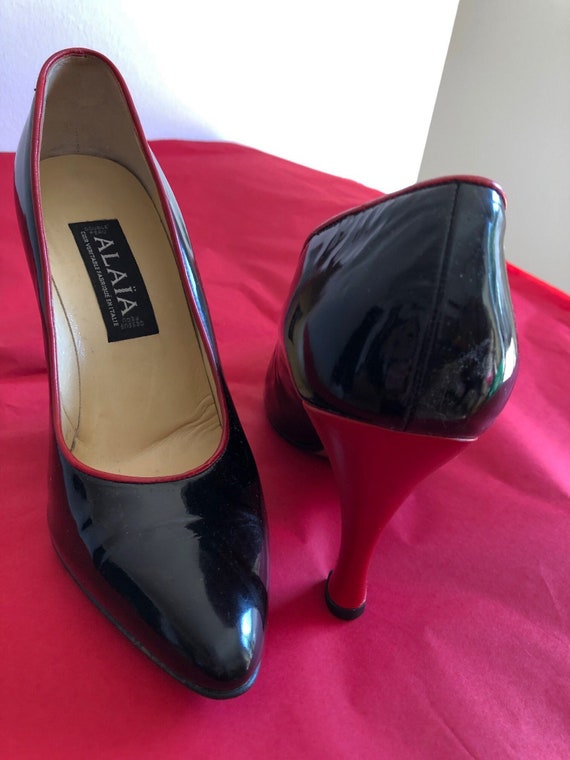 Azzedine Alaïa black patent leather shoes with red