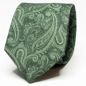 Sage Green Tie Green Paisley Tie Light Green Wedding Tie Mens Green Necktie Groomsmen Tie Wedding Suit Tie Groom Necktie Green Skinny Tie