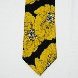 Black Floral Tie Yellow Big Flower Pattern Necktie For Men Wedding Day Tie Summer Party Tie Yellow Wedding Tie Groomsmen Necktie Best Man