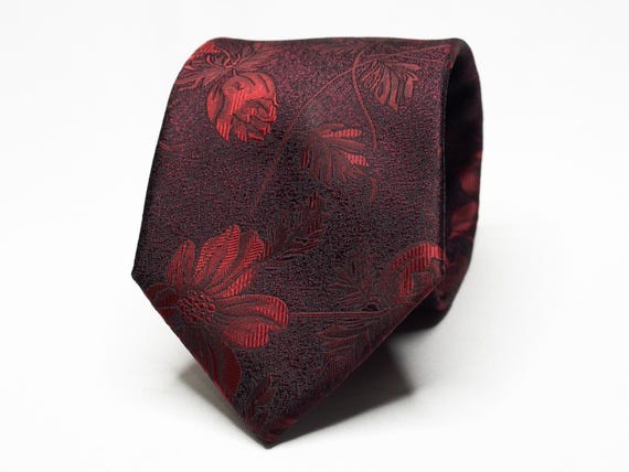 Burgundy Floral Tie Mens Red Wine Necktie Maroon Flower Wedding Tie Groom Suit Tie Red Groomsmen Tie Wedding Formal Event Tie Classic Mens