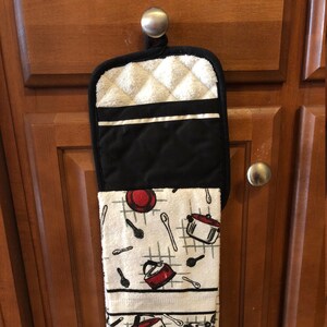 Kökshanddukar. Öglan hängs på en köksknopp. Dekorativ och praktisk för att torka händerna.